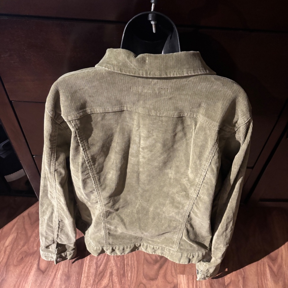 Gap - Picture 2 of 3